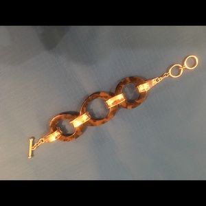 Elegant bracelet